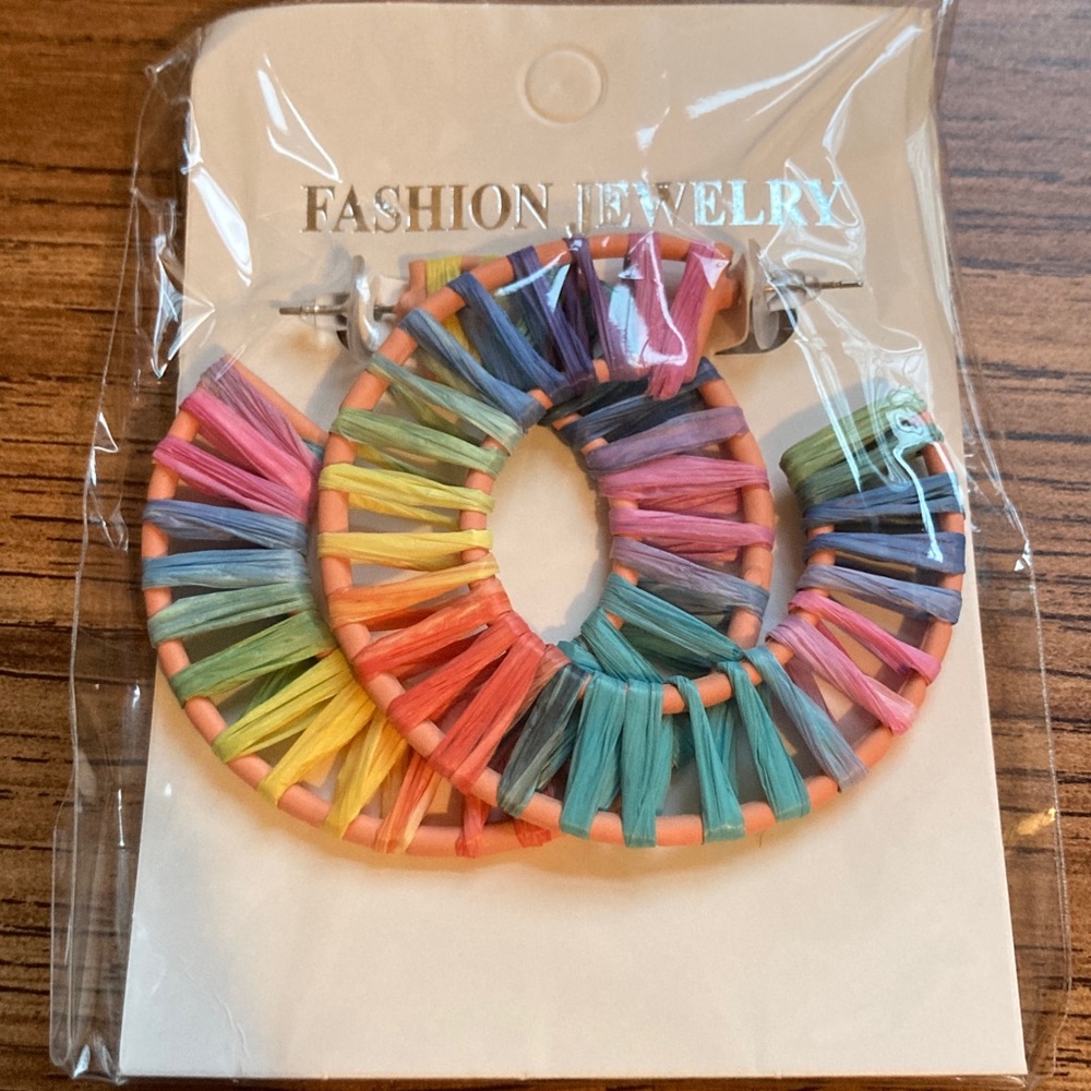 5/$15 NIB Fashion Jewelry Large Rainbow Colors Circle Hoop Earrings